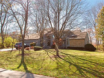 9 Heritage Rd, Blue Ash, OH 45241 photo 1