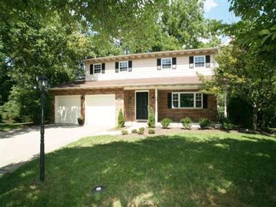 2264 Beechcroft Ct, Cincinnati, OH 45233 photo 1