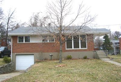 5266 Willnet Dr, Cincinnati, OH 45238 photo 1