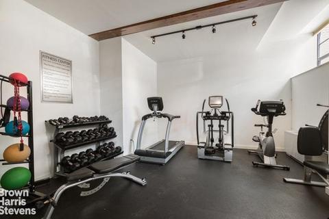 129 Junedale Dr, Greenhills, OH 45218 photo 10