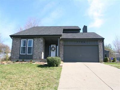 7736 Stonehill Dr, Cincinnati, OH 45255 photo 1