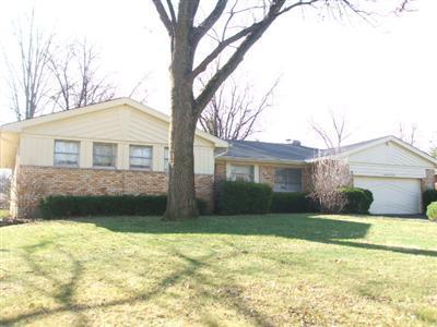 6570 Devonwood Dr, Cincinnati, OH 45224 photo 1