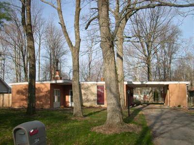 3843 Cresent Dr, Cincinnati, OH 45245 photo 1