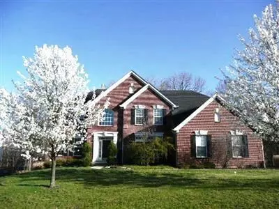 893 Southerness Dr, Cincinnati, OH 45245 photo 1