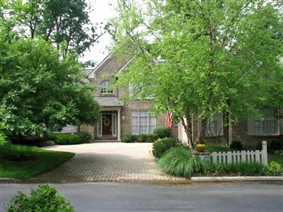 24 Hampton Ct, Cincinnati, OH 45208 photo 1