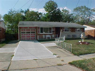 2373 Bluelark Dr, Cincinnati, OH 45231 photo 1