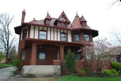 960 Lenox Pl, Cincinnati, OH 45229 photo 1