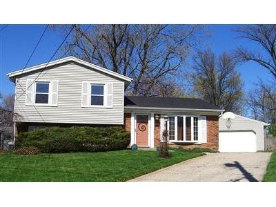 2464 Kingspath Dr, Cincinnati, OH 45231 photo 1