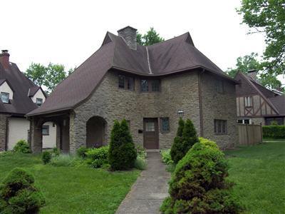 3855 Oak St, Mariemont, OH 45227 photo 1
