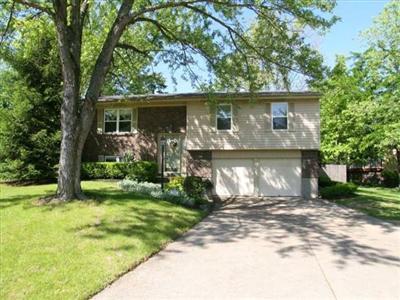 7953 Heatherglen Dr, Cincinnati, OH 45255 photo 1
