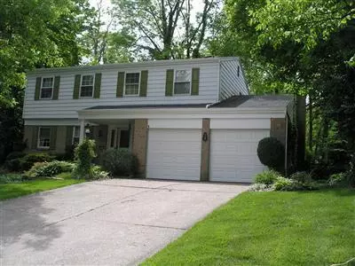 9831 Beau Ln, Cincinnati, OH 45231 photo 1