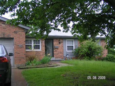 1979 John Gray Rd, Cincinnati, OH 45240 photo 1