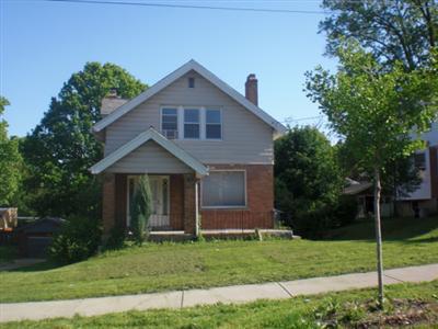2906 Mignon Ave, Cincinnati, OH 45211 photo 1