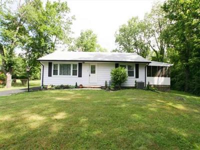 566 Robert A Taft Dr, Cincinnati, OH 45244 photo 1