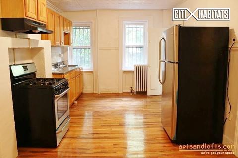 8909 Neptune Dr, Cincinnati, OH 45231 photo 4