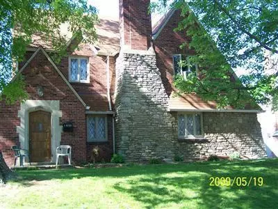 1102 Egan Hills Dr, Cincinnati, OH 45229 photo 1