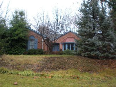 860 Surrey Trl, Cincinnati, OH 45245 photo 1