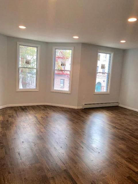 2196 Kipling Ave, Cincinnati, OH 45239 photo 9