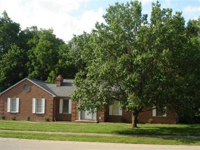 2040 Knightsbridge Dr, Cincinnati, OH 45244 photo 3