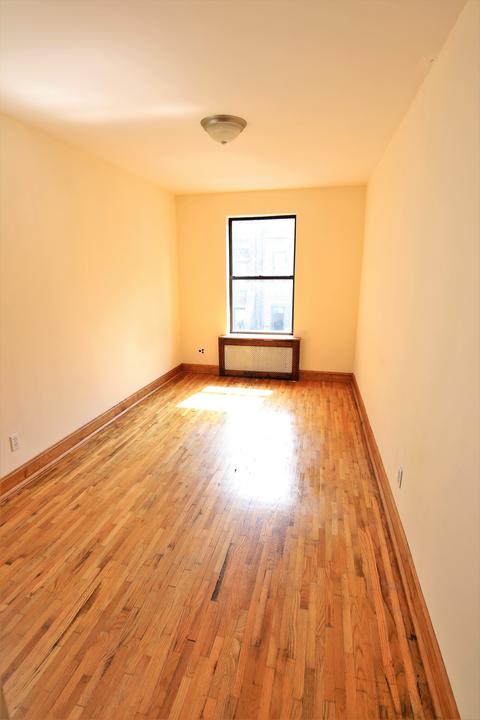2894 Markbreit Ave, Cincinnati, OH 45209 photo 6