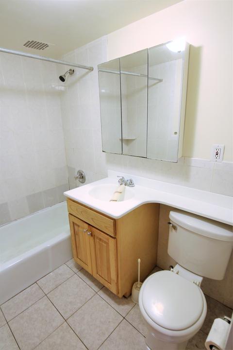 2894 Markbreit Ave, Cincinnati, OH 45209 photo 9