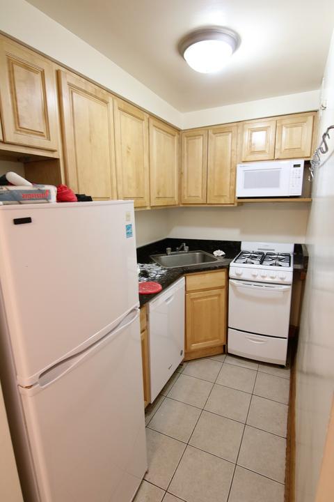 2894 Markbreit Ave, Cincinnati, OH 45209 photo 8