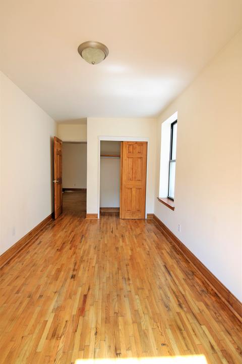 2894 Markbreit Ave, Cincinnati, OH 45209 photo 7