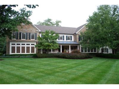8575 Given Rd, Cincinnati, OH 45243 photo 3