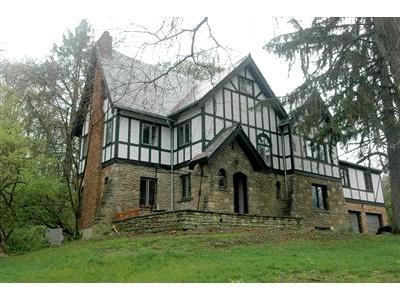 3915 Ledgewood Dr, Cincinnati, OH 45229 photo 1