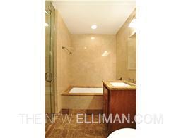 10861 Carnegie Dr, Forest Park, OH 45240 photo 7