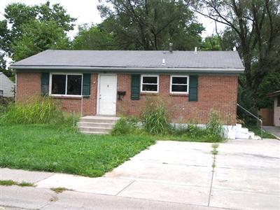 572 Matthews Dr, Lincoln Heights, OH 45215 photo 3