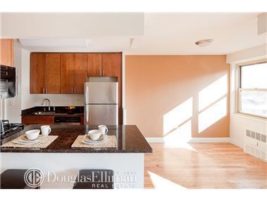 1413 Meredith Dr, Cincinnati, OH 45231 photo 6