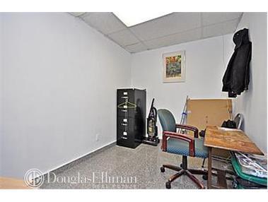 8173 Kemper Rd, Cincinnati, OH 45249 photo 4