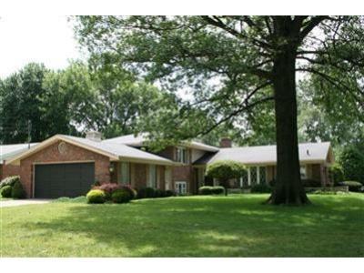 7945 Nieman Dr, Cincinnati, OH 45224 photo 1