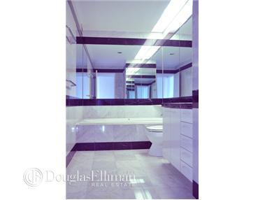 2497 Schon Dr, Cincinnati, OH 45231 photo 12