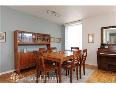 3511 Macpherson Pl, Cincinnati, OH 45245 photo 5