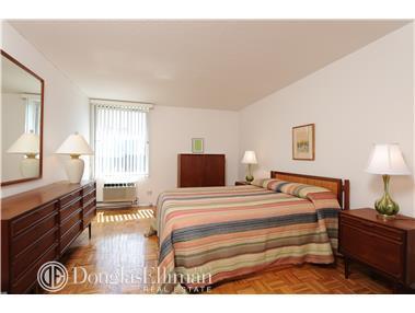 3511 Macpherson Pl, Cincinnati, OH 45245 photo 6