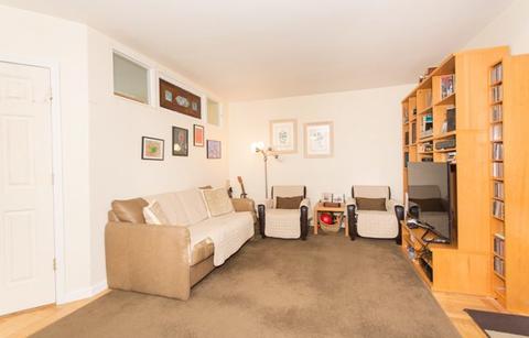3964 Dickson Ave, Cincinnati, OH 45229 photo 9