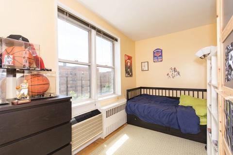 3964 Dickson Ave, Cincinnati, OH 45229 photo 4