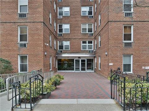 1061 Burns Ave, Wyoming, OH 45215 photo 9