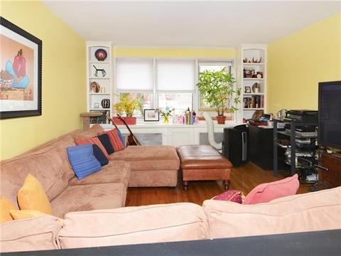 1061 Burns Ave, Wyoming, OH 45215 photo 2