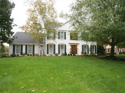 4 Heritage Rd, Blue Ash, OH 45241 photo 1