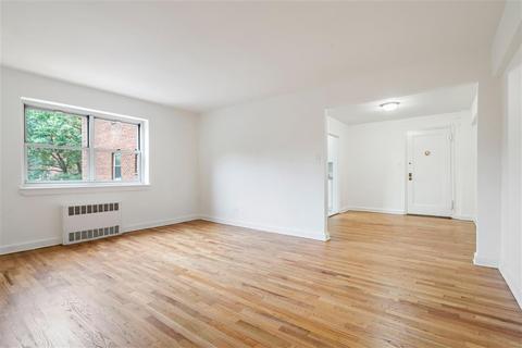 11469 Oakstand Dr, Forest Park, OH 45240 photo 5