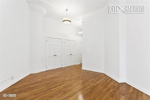 7976 Jolain Dr, Montgomery, OH 45242 photo 5