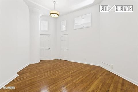 7976 Jolain Dr, Montgomery, OH 45242 photo 8