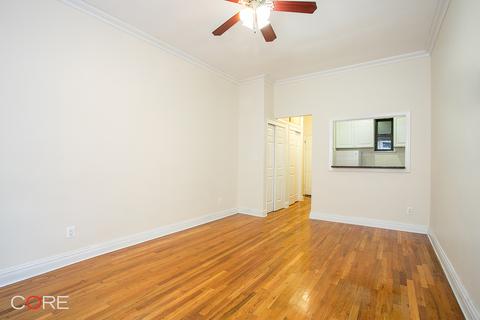 4417 Eighth St, Cincinnati, OH 45238 photo 4