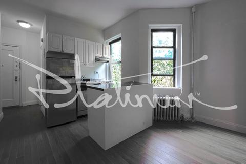 6233 Marie Ave, Cincinnati, OH 45224 photo 2