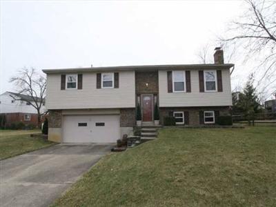 1414 Pinebluff Ln, Cincinnati, OH 45255 photo 3