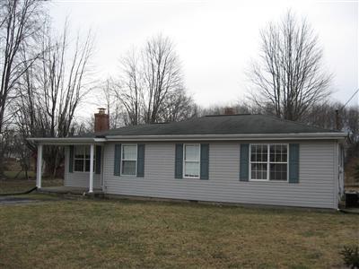 205 Castle Ave, Mount Orab, OH 45154 photo 2