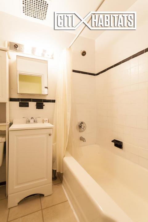 2873 Shaffer Ave, Cincinnati, OH 45211 photo 1